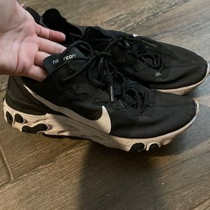 Nike react